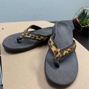 Vionic Cheetah Print Sandals - Size 7.5